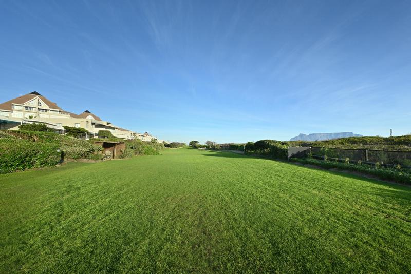 To Let 3 Bedroom Property for Rent in Dolphin Beach Western Cape